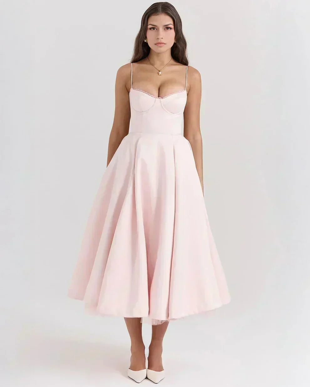 Ausgestelltes Abendkleid